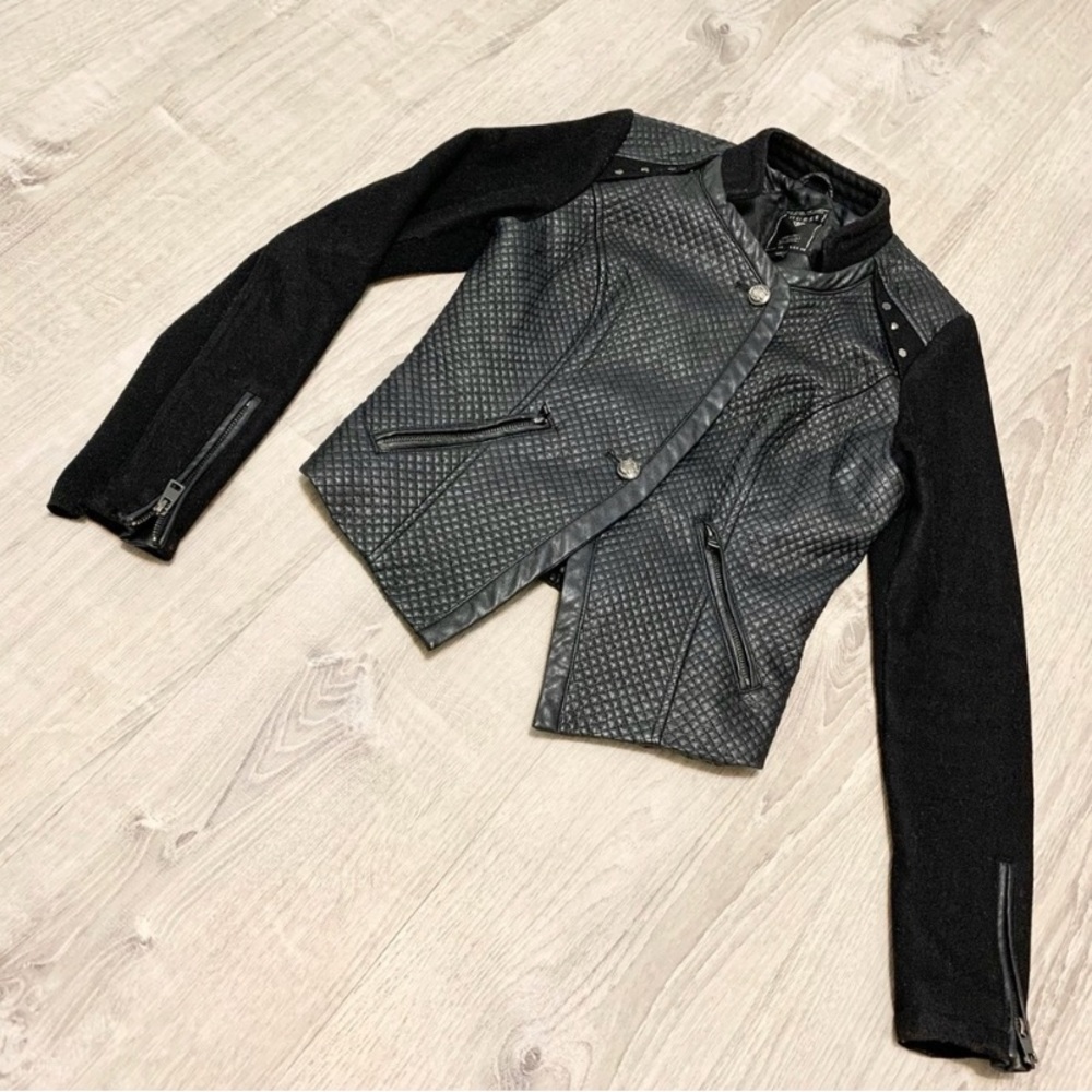 BLACK JACKET GUESS LA PATENT FAUX LEATHER SZ SMALL